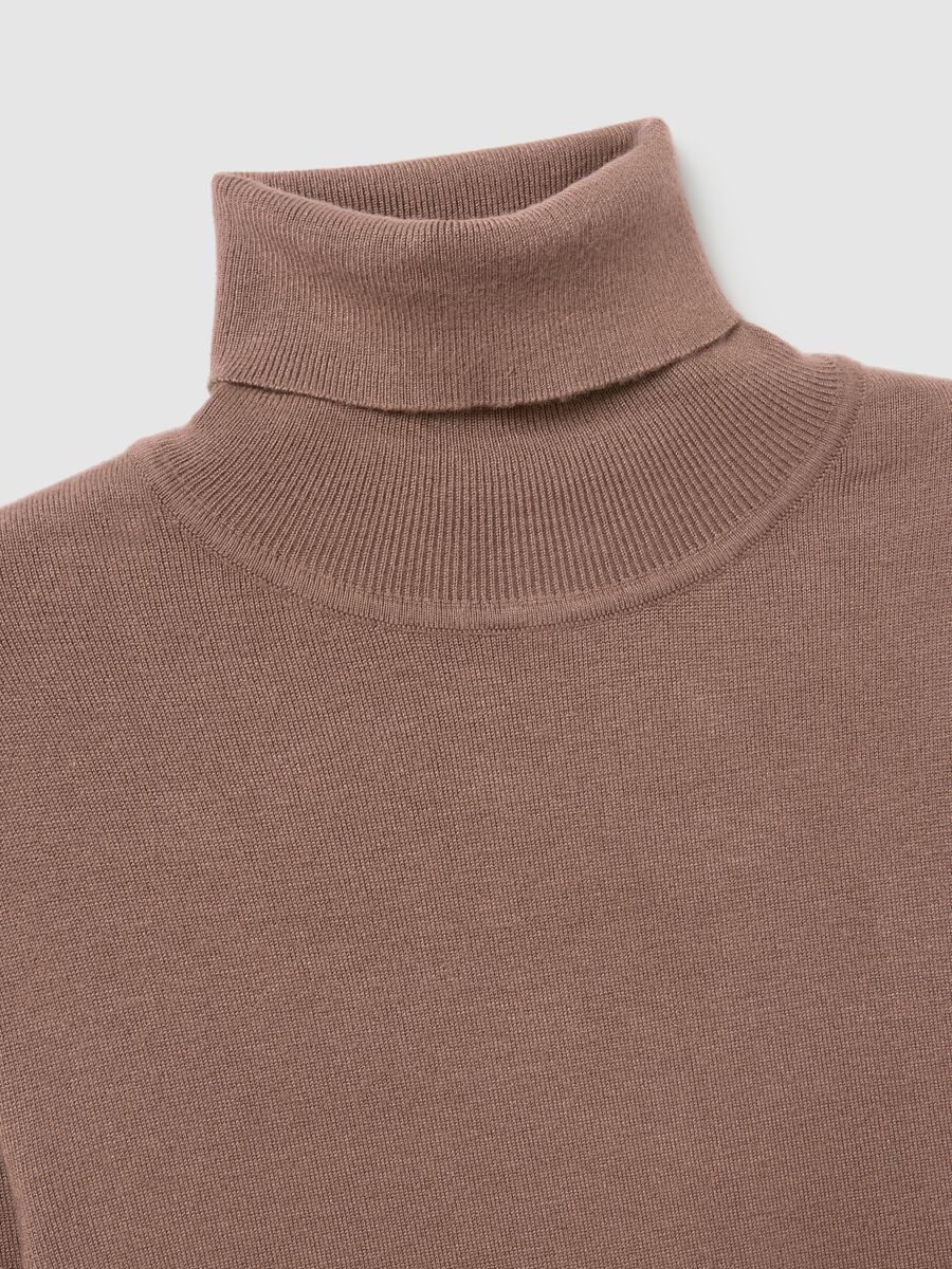Brown ribbed high-neck sweater with regular fit_5