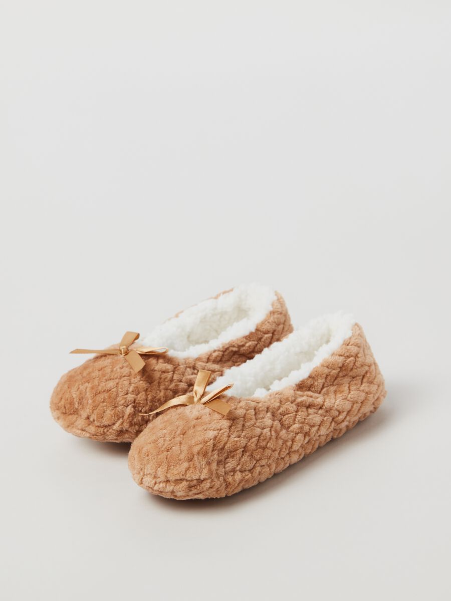 Pantofole ballerina con trama geometrica_2