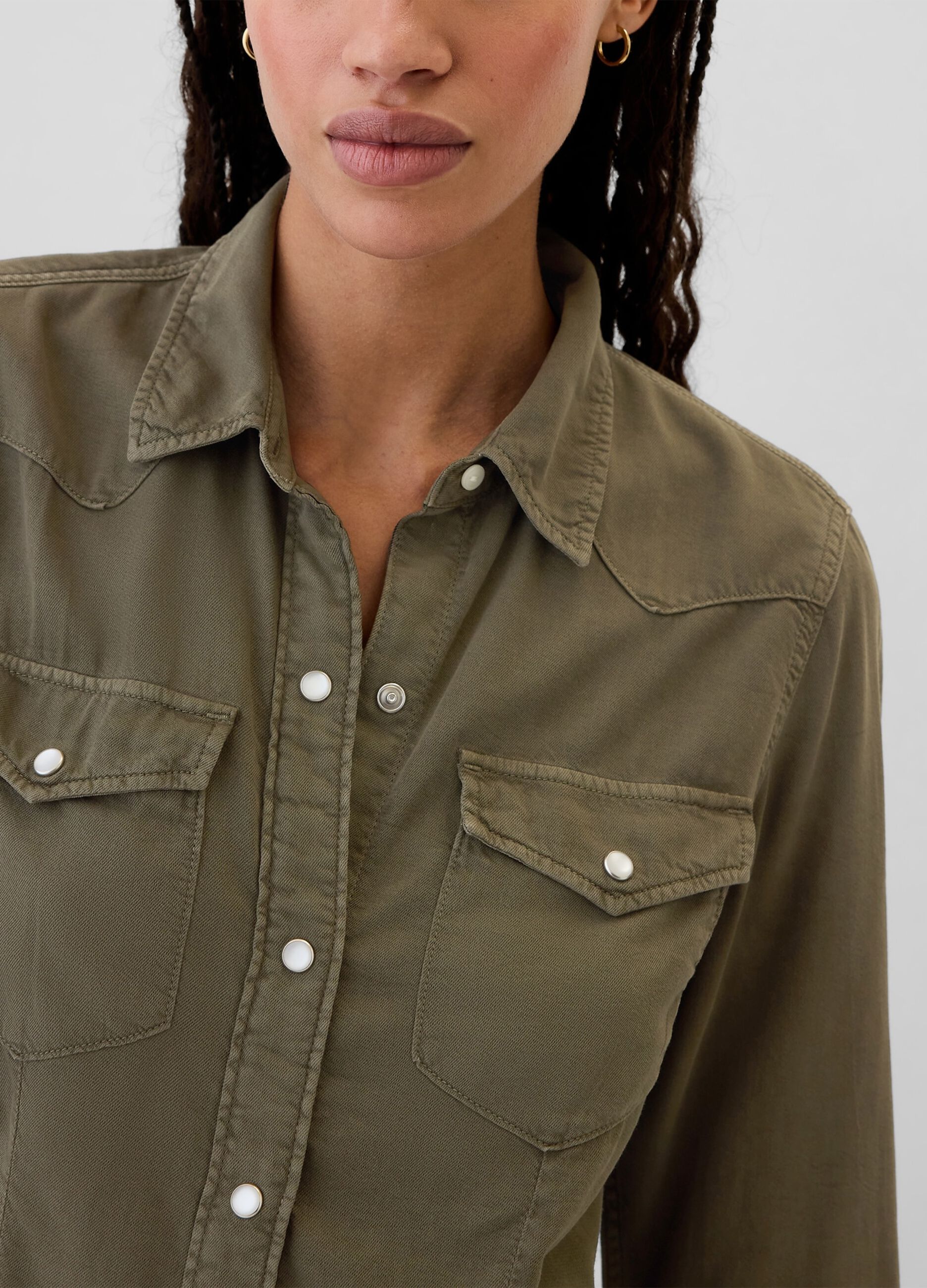 Western shirt in denim with pearl buttons