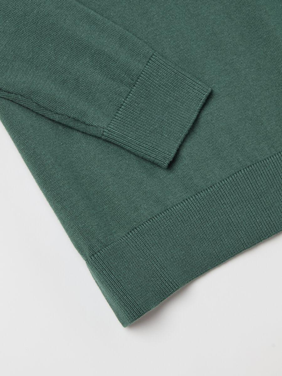 Round neck pullover_5