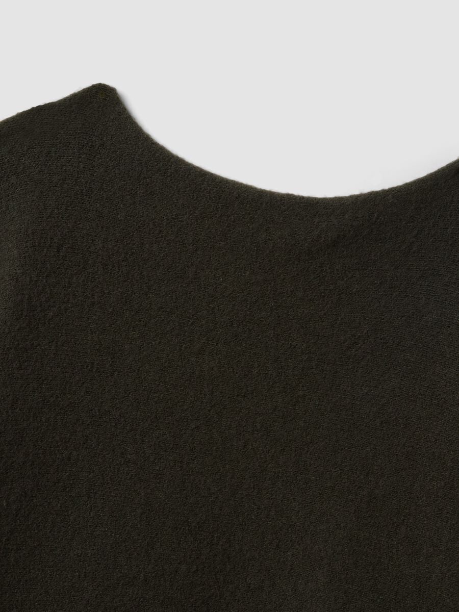 Maglia verde militare regular fit con scollo ampio_1