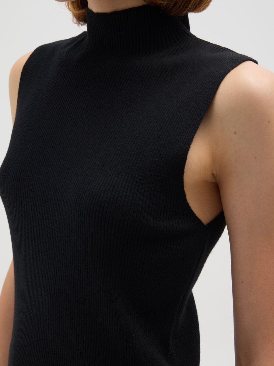 Black Regular Fit Tank Top_3