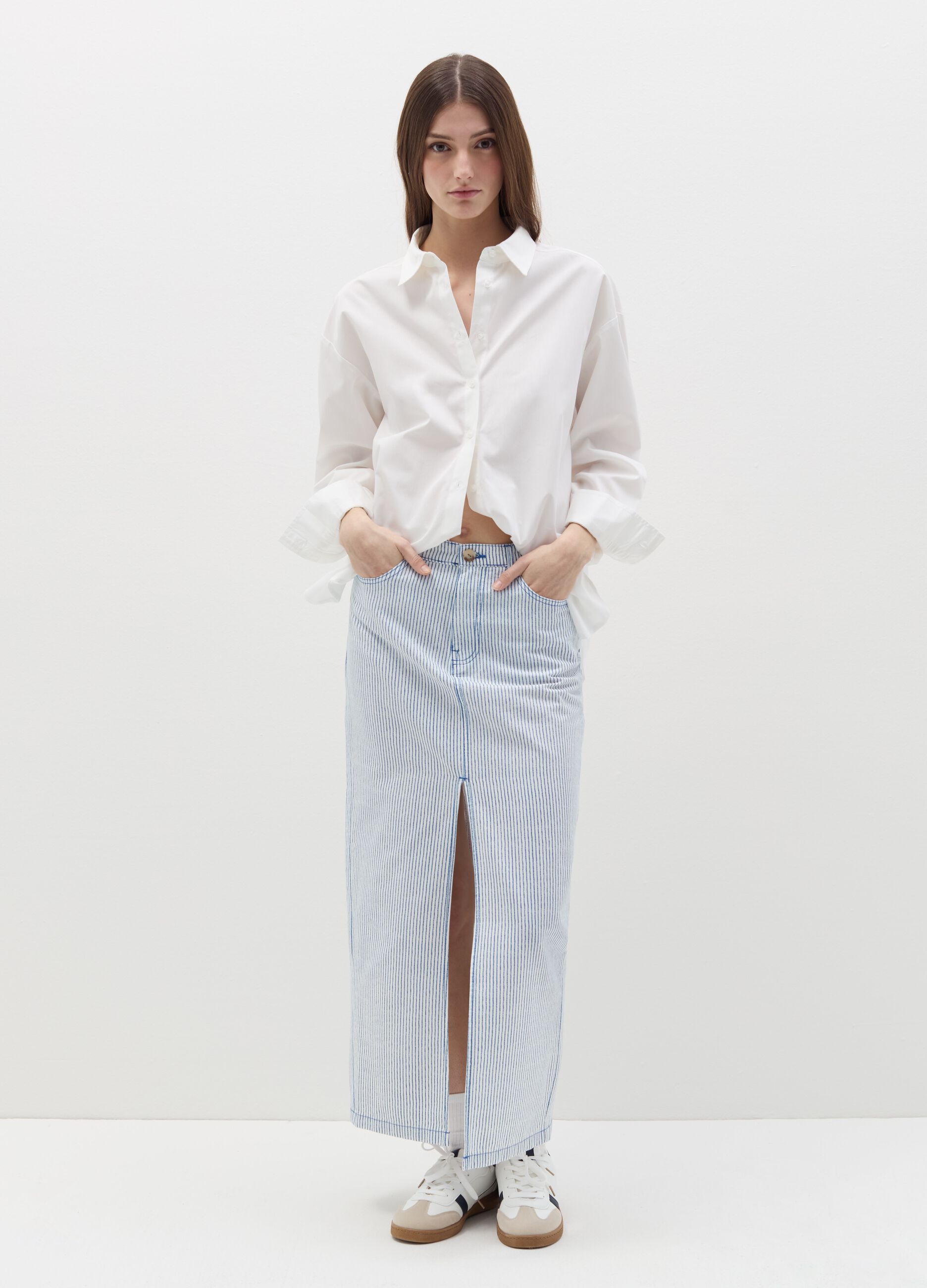 Cotton shirt with laces
