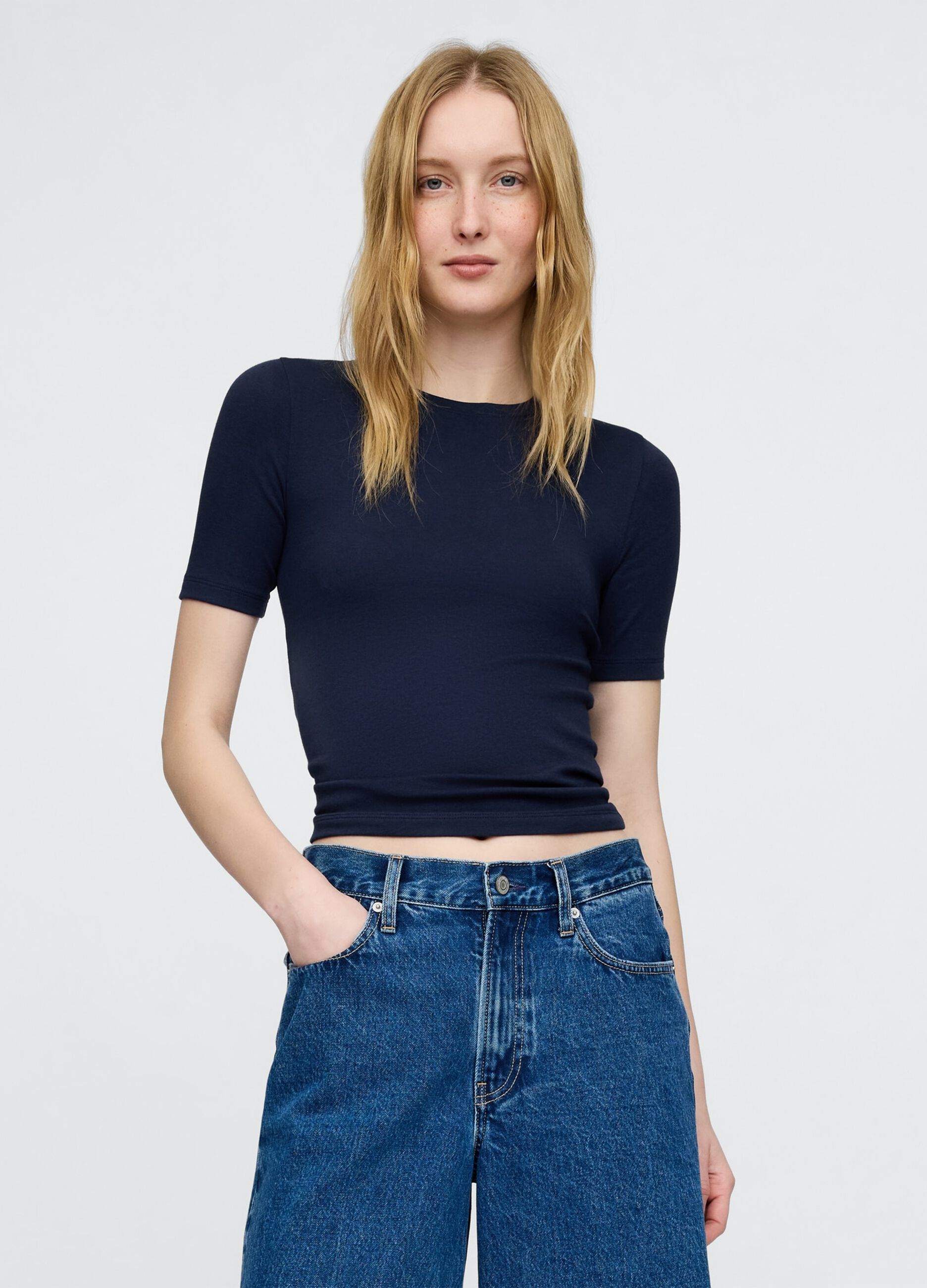 Dark blue cropped short sleeve T-shirt