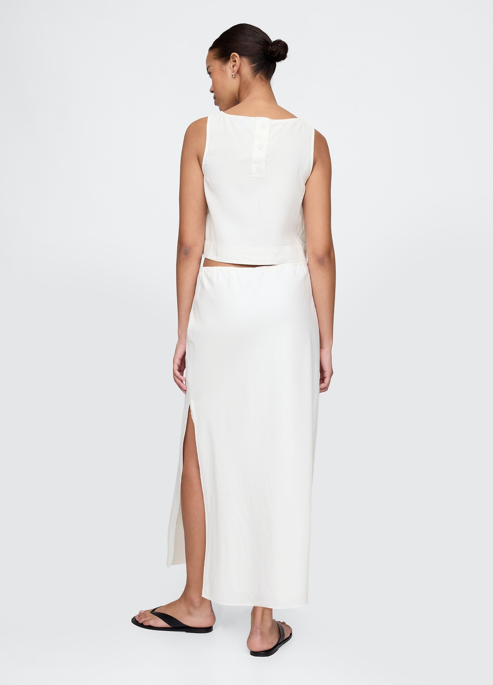 Long white skirt in linen and viscose