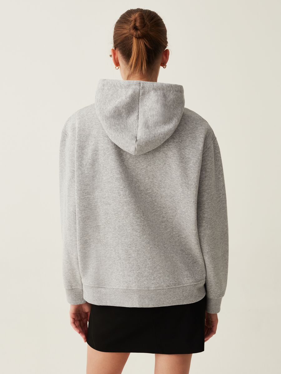 Full-zip in felpa con cappuccio_0