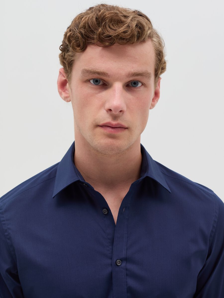 Solid colour slim fit shirt_1
