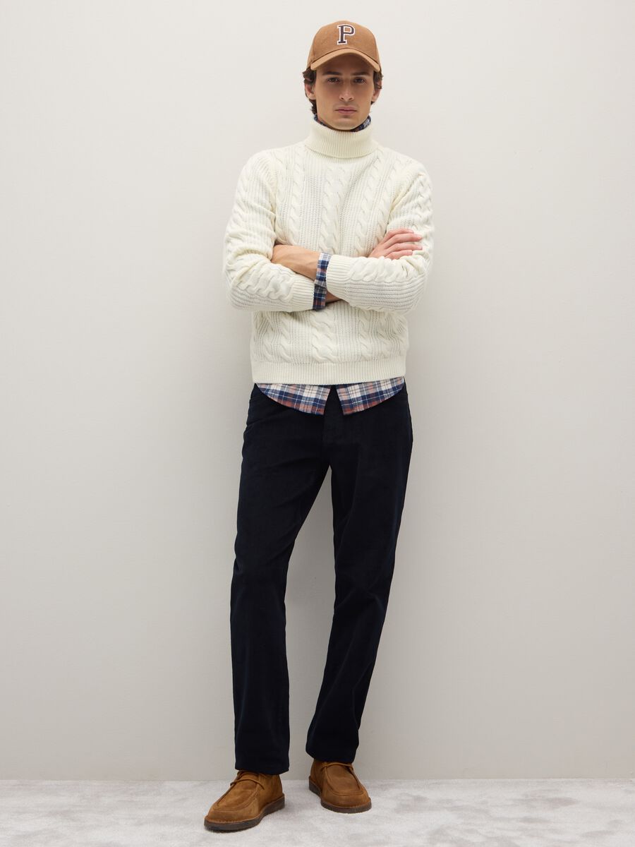 White turtleneck jumper regular fit with jacquard pattern_3