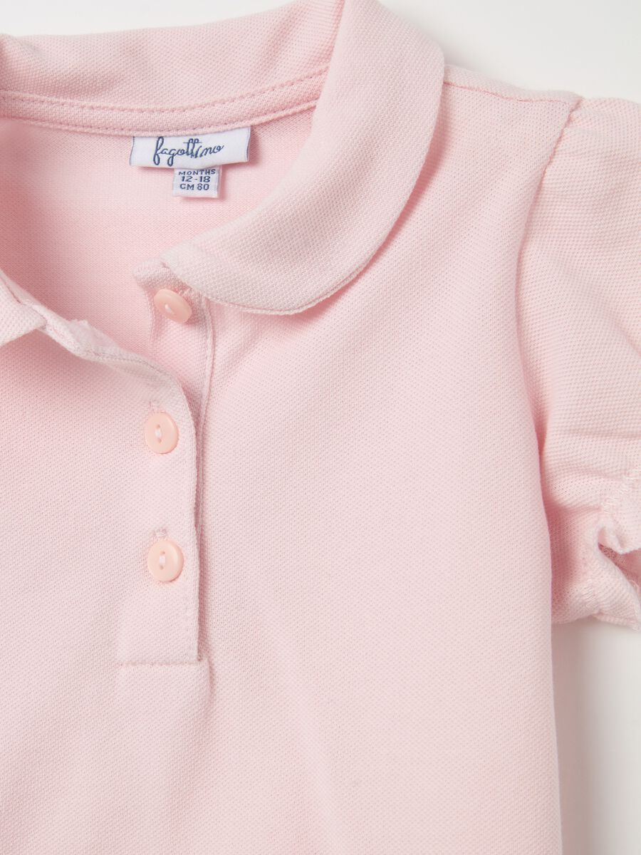 Piquet polo shirt with rounded collar_3