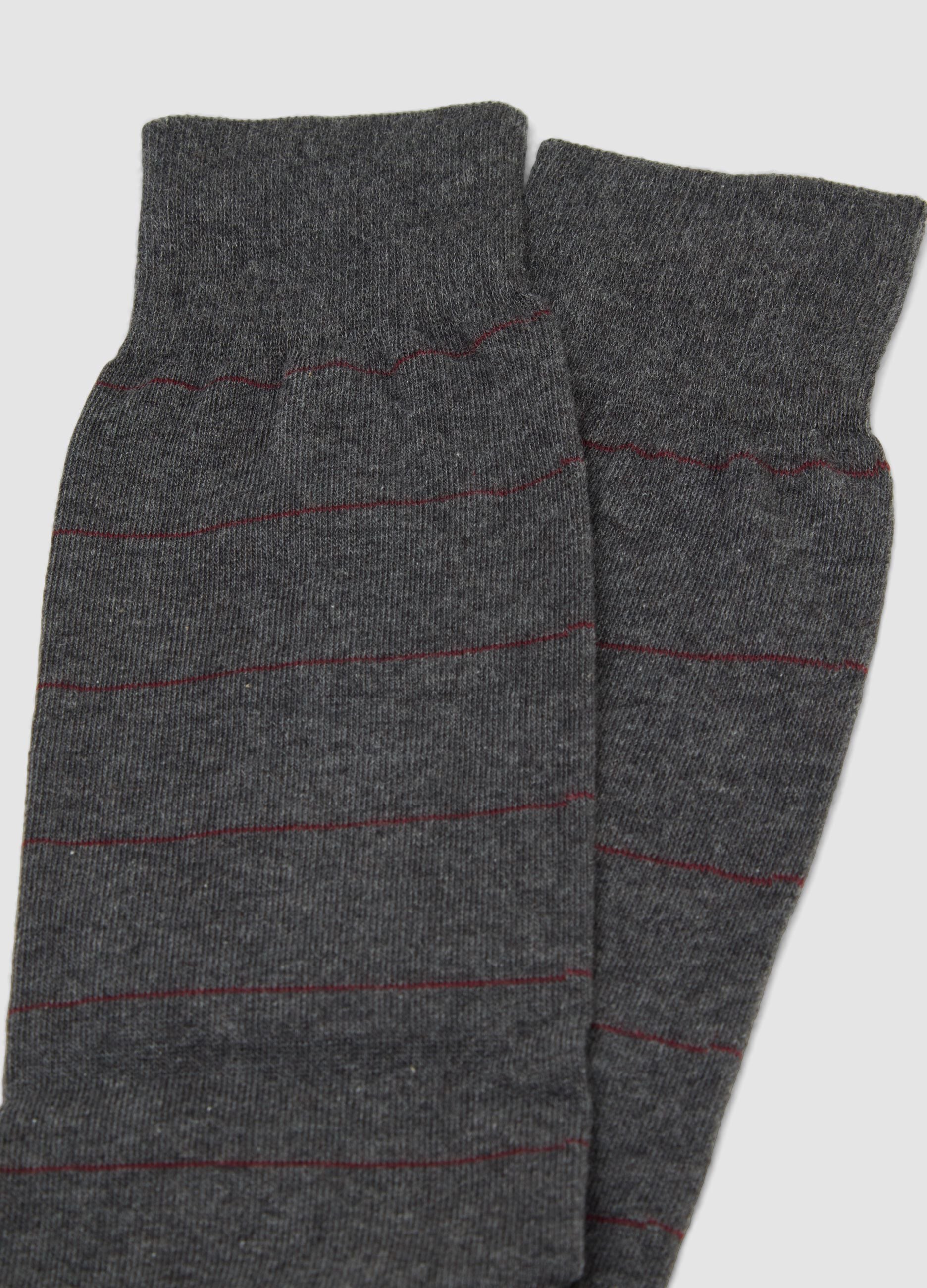 Men&rsquo;s grey marl long socks in stretch cotton