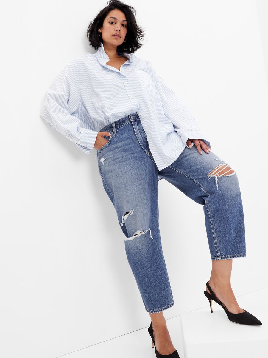 Barrel-leg jeans with rips_2