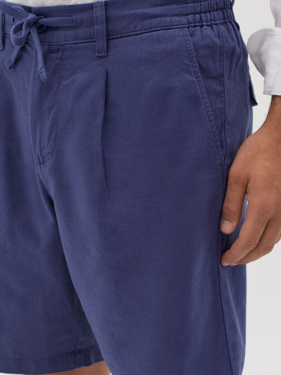 Men’s blue cotton and linen regular-fit shorts_3