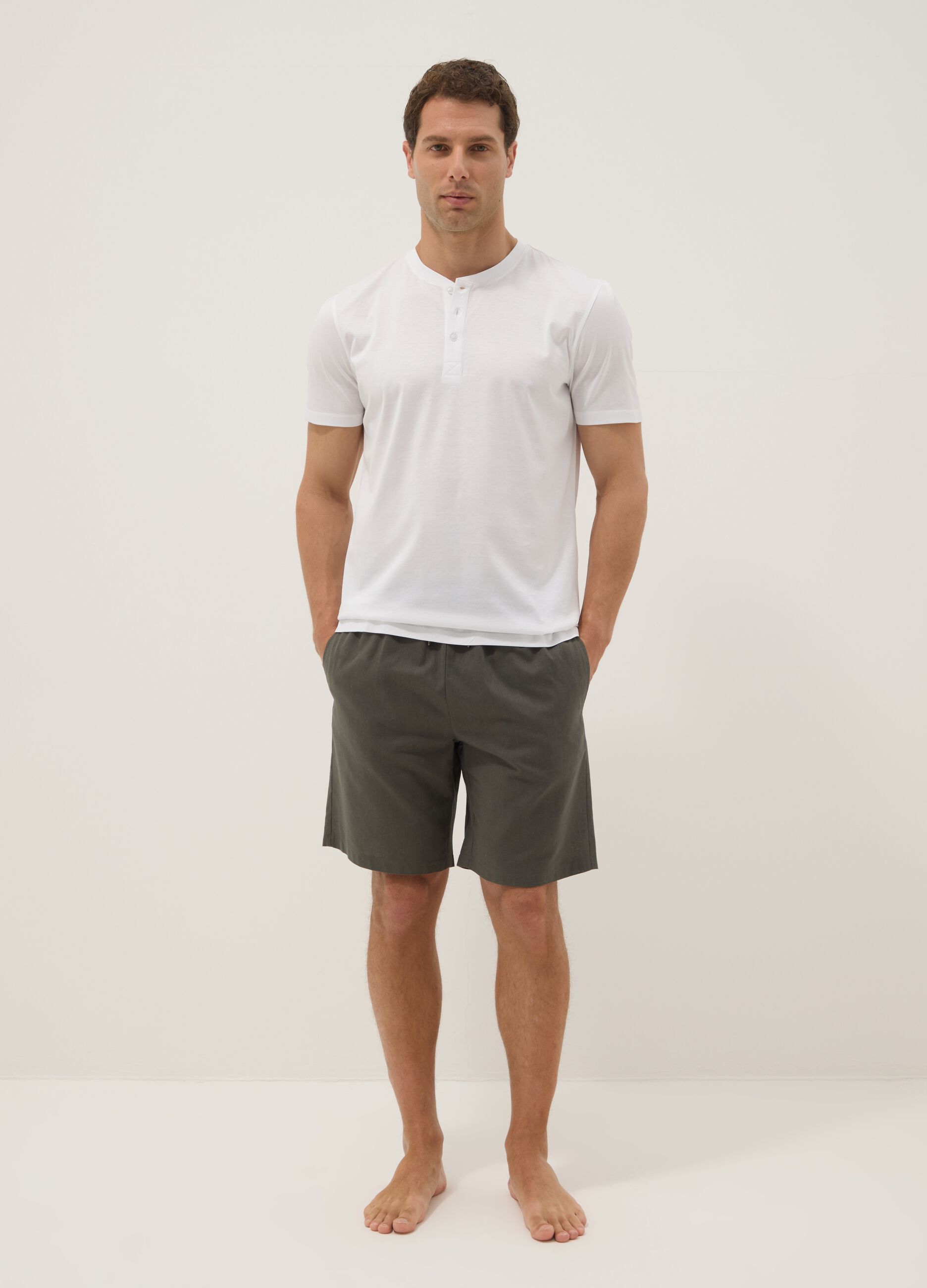 Green cotton and linen-blend regular-fit pyjama shorts