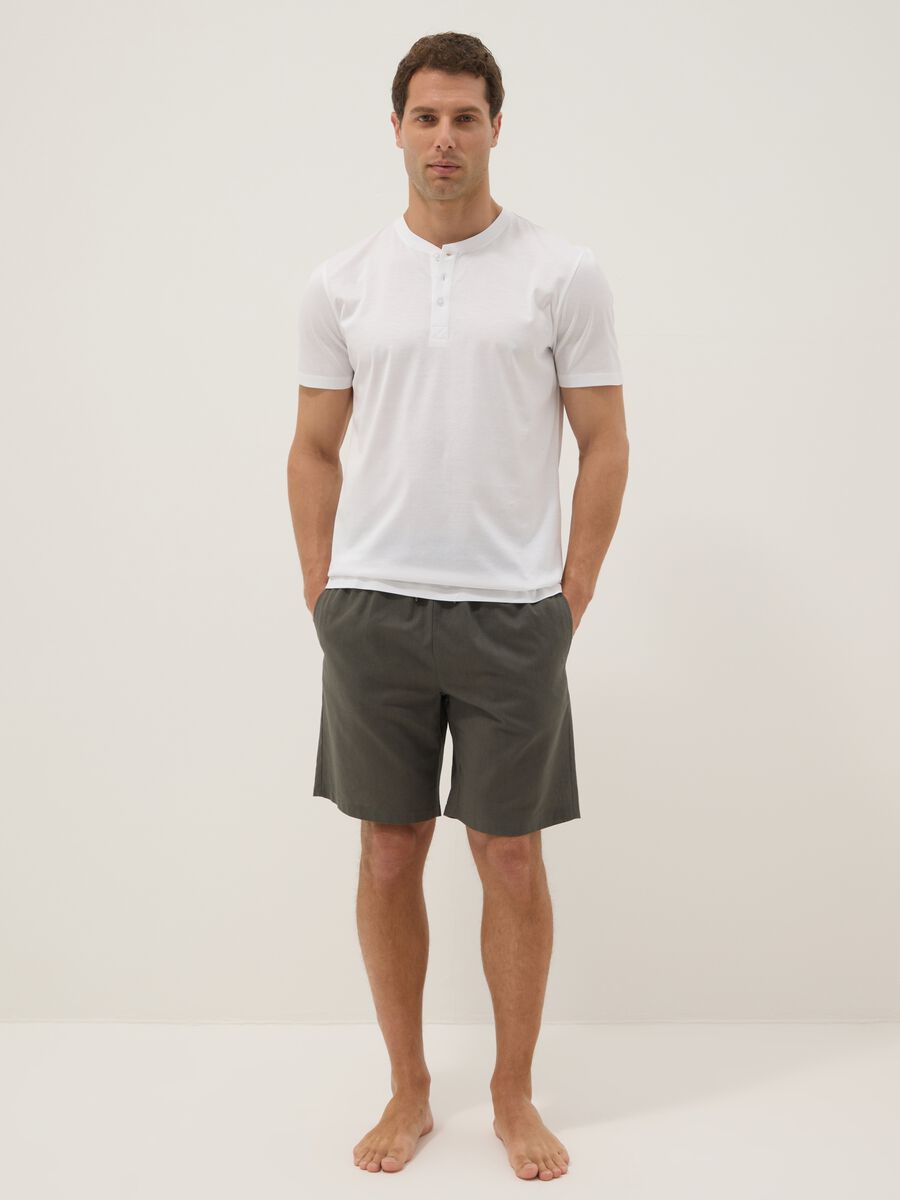 Pantaloncini pigiama in misto cotone e lino verde regular fit_0