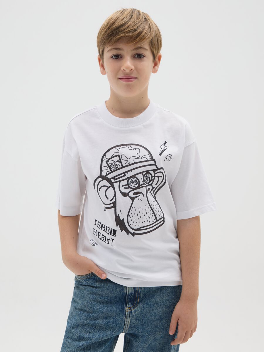 T-shirt da ragazzo in puro cotone bianca oversize con stampa_0