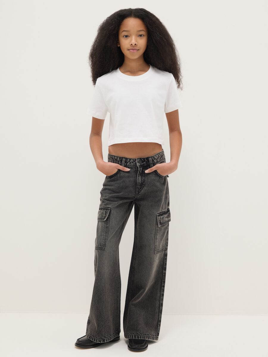 Girls' grey cotton cargo jeans with relaxed fit_0