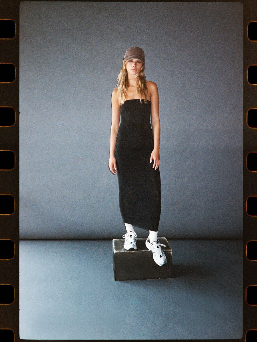 Abito lungo nero arricciato_0