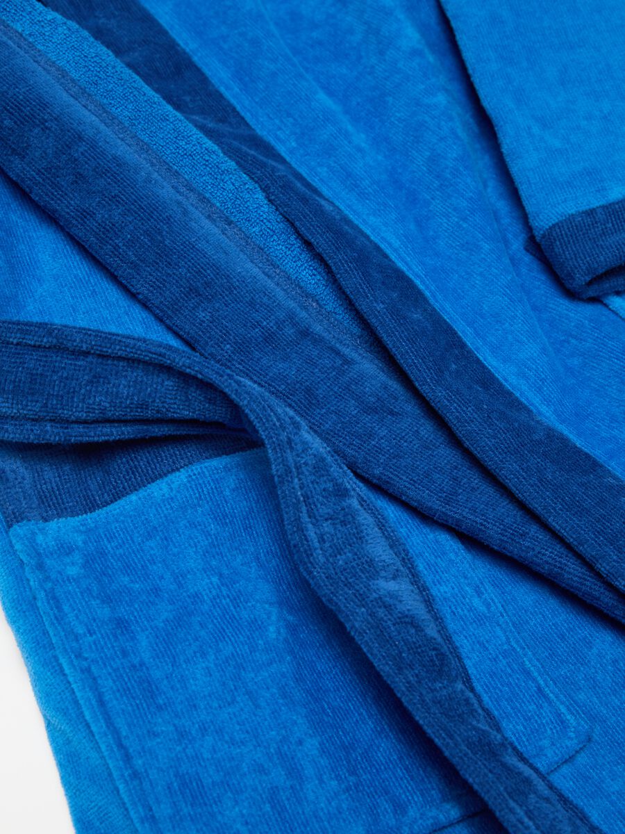 Cotton bathrobe with contrasting trims_2