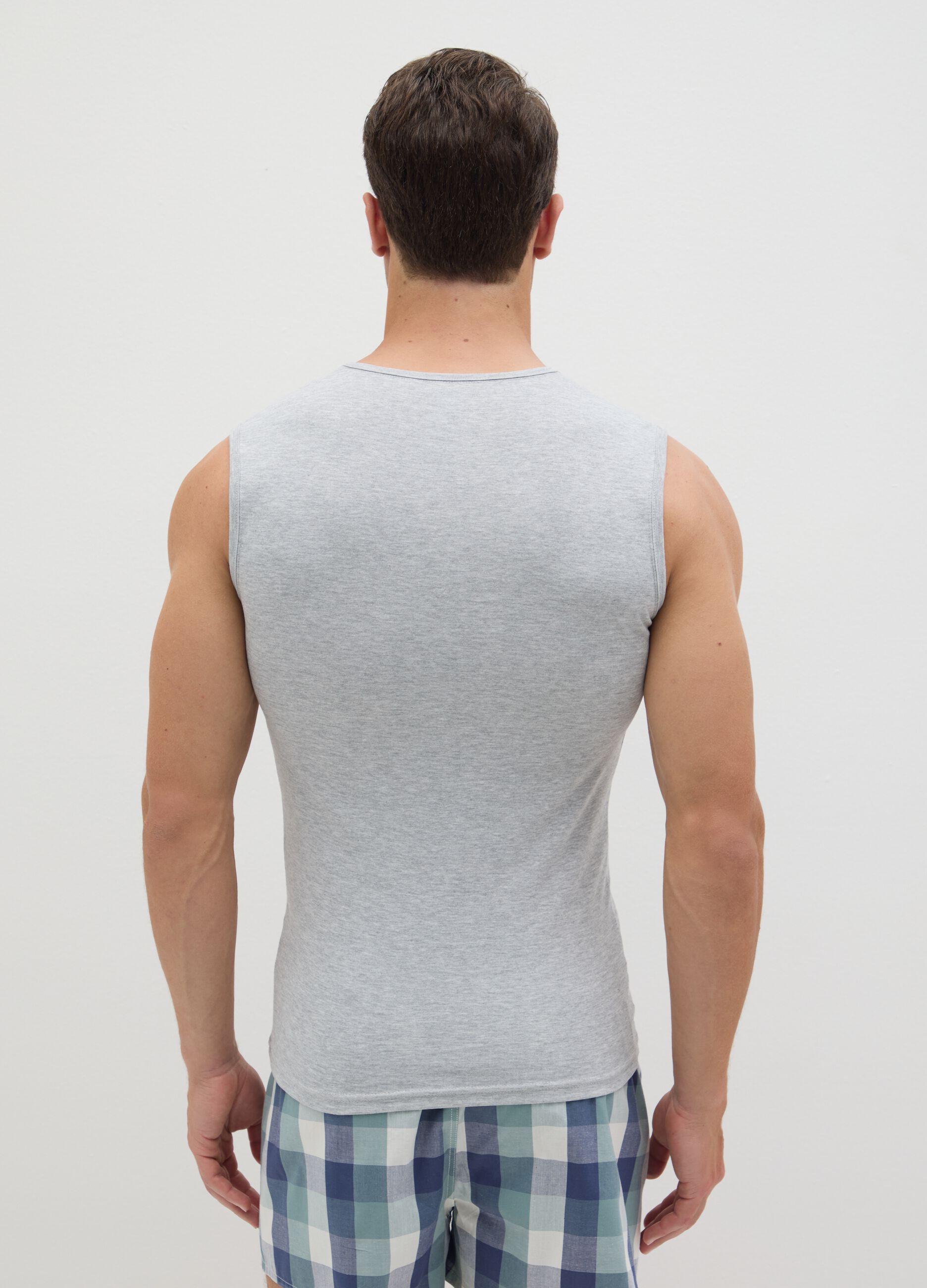 Grey vest in cotton with V neck
