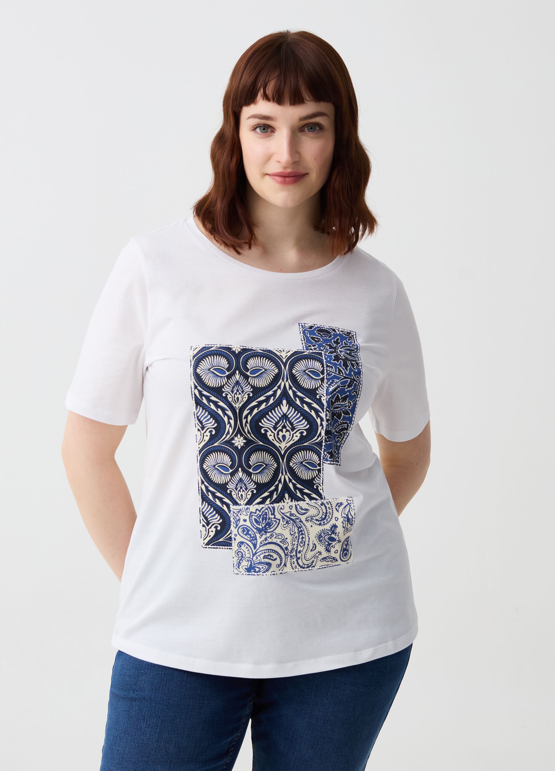 T-shirt in cotone bio con stampa Curvy