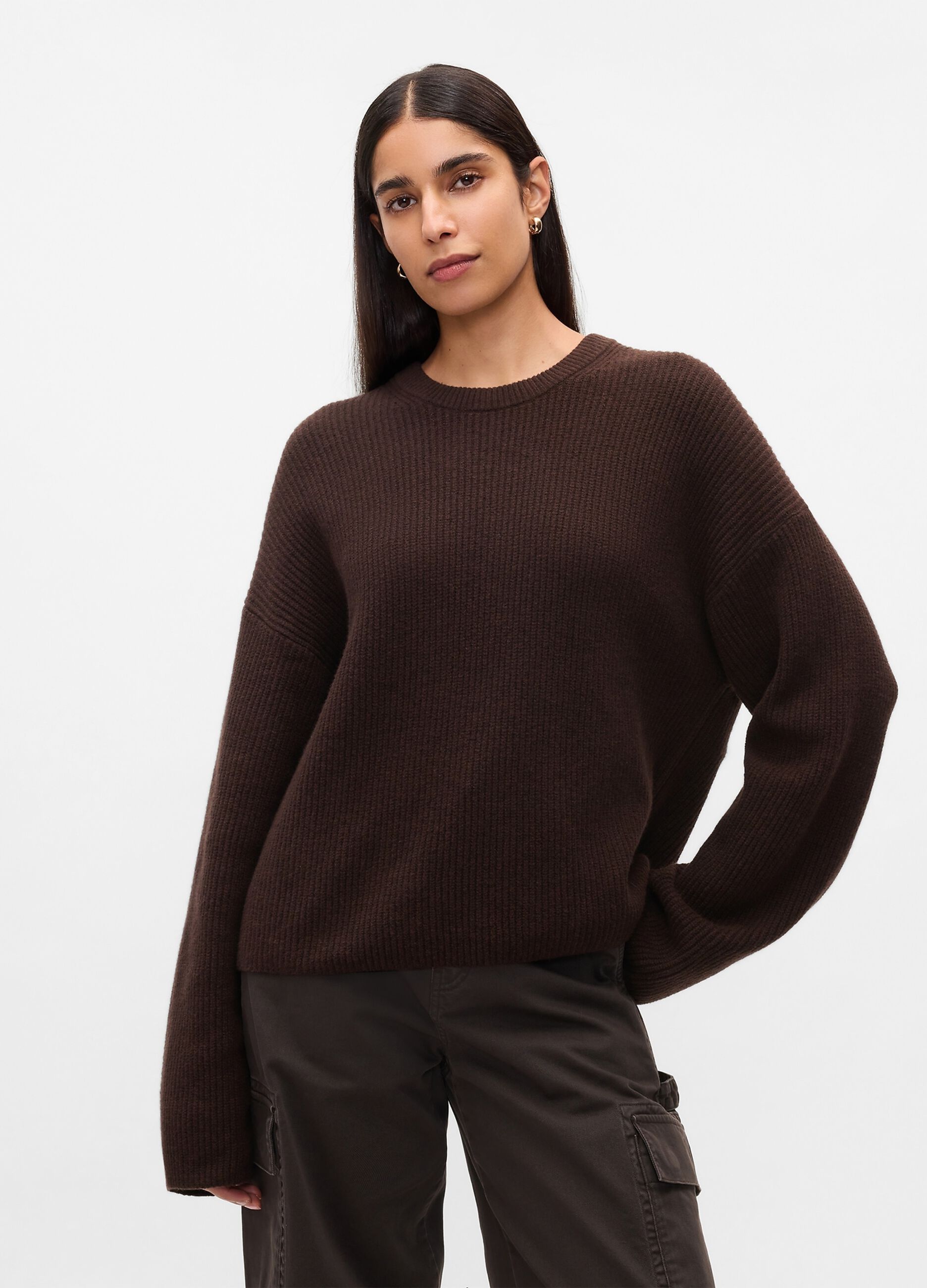 Pullover with ribbed design