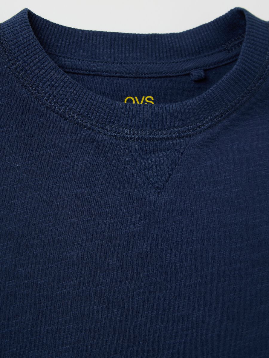 Cotton T-shirt with round neck_2