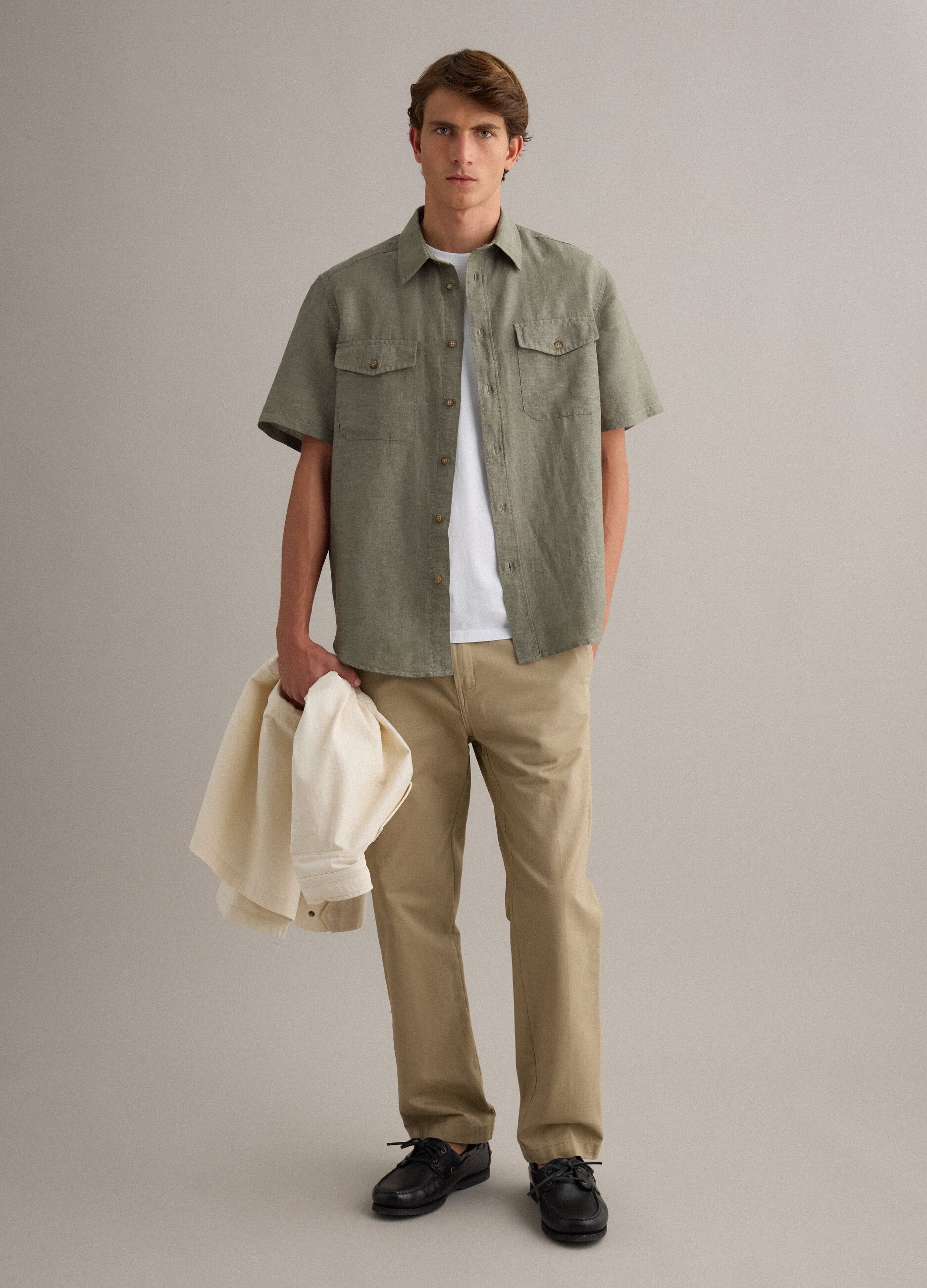 Regular fit green shirt in linen-cotton blend
