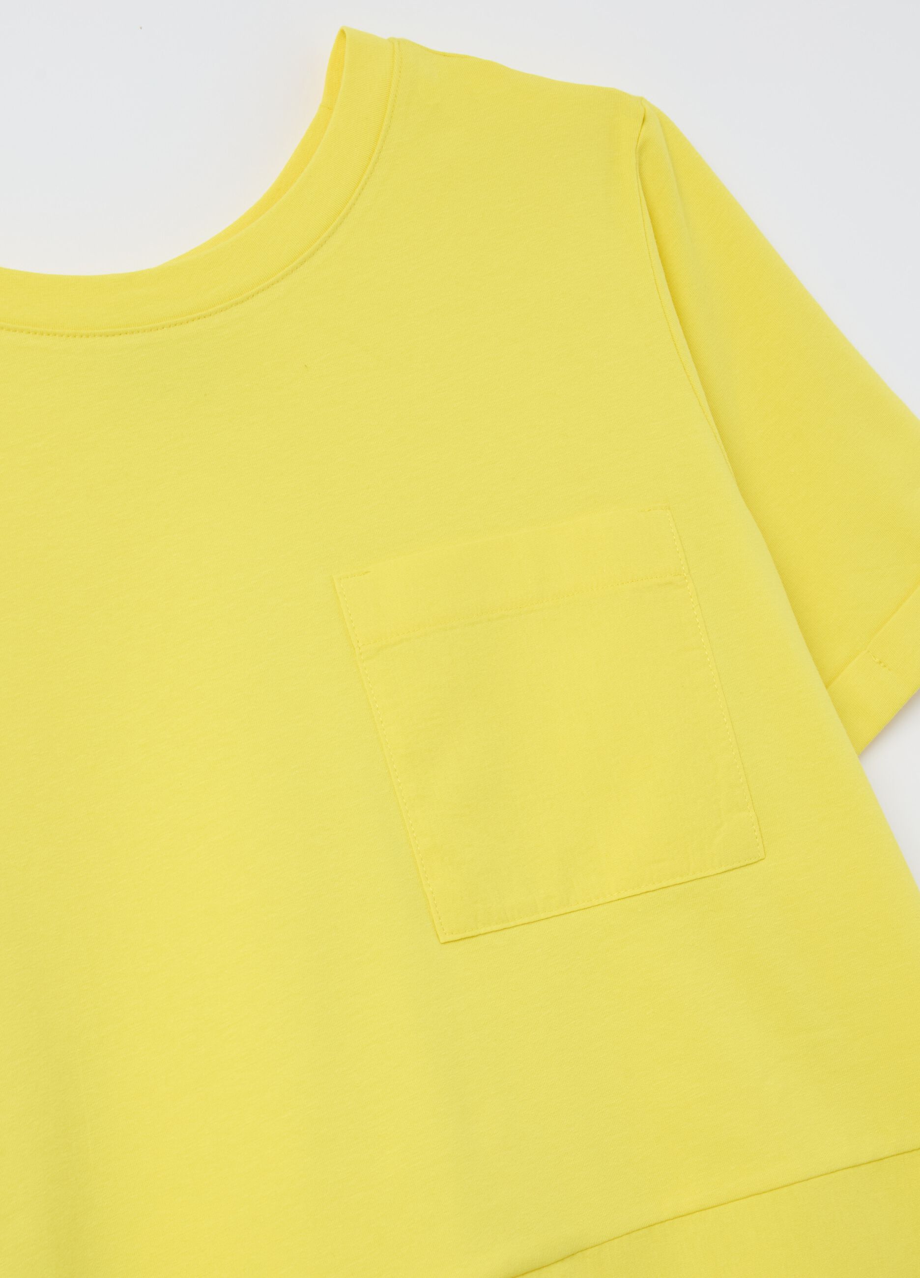 Maternity T-shirt with pocket