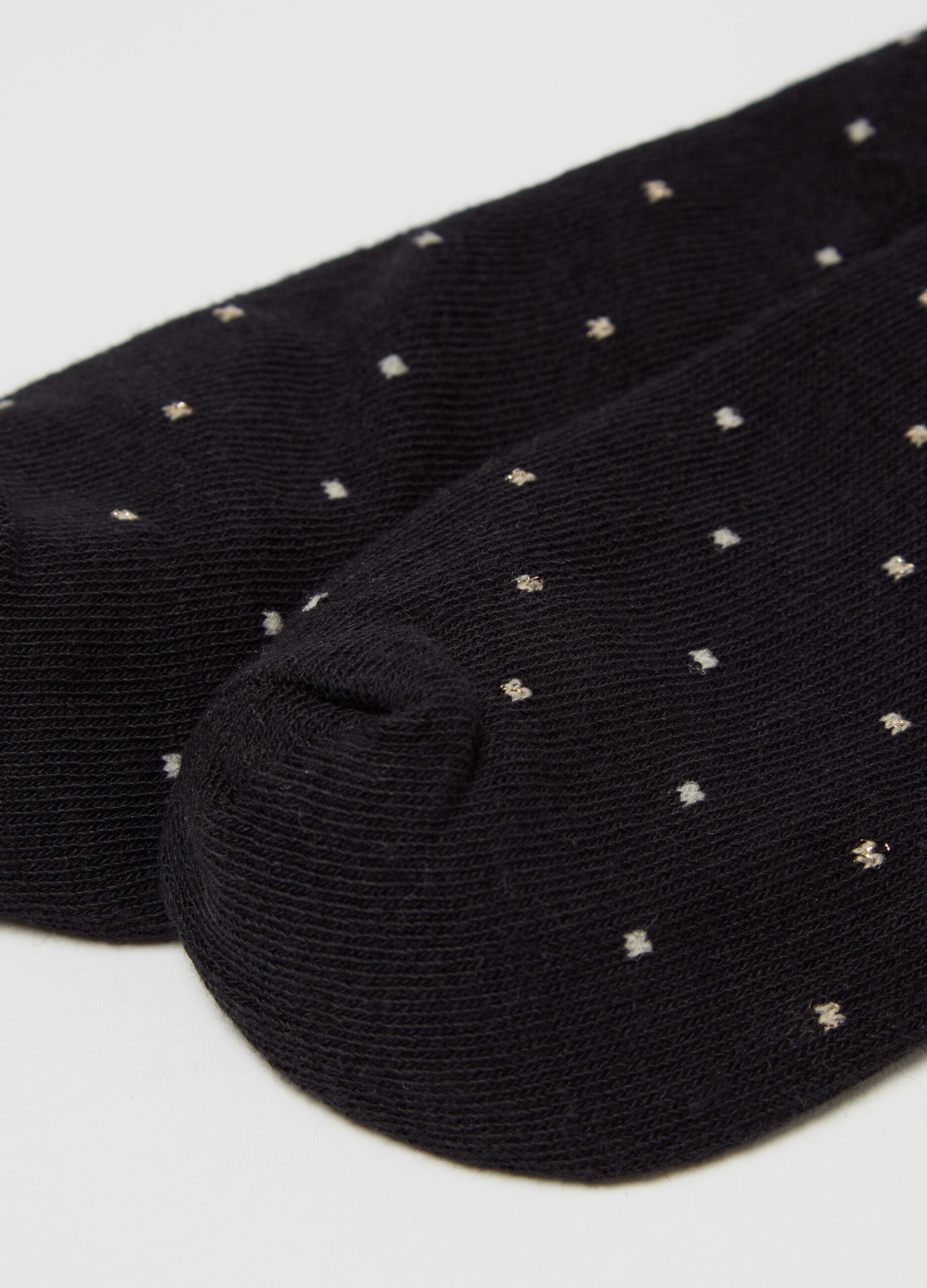 Two-pair pack short socks with small fold