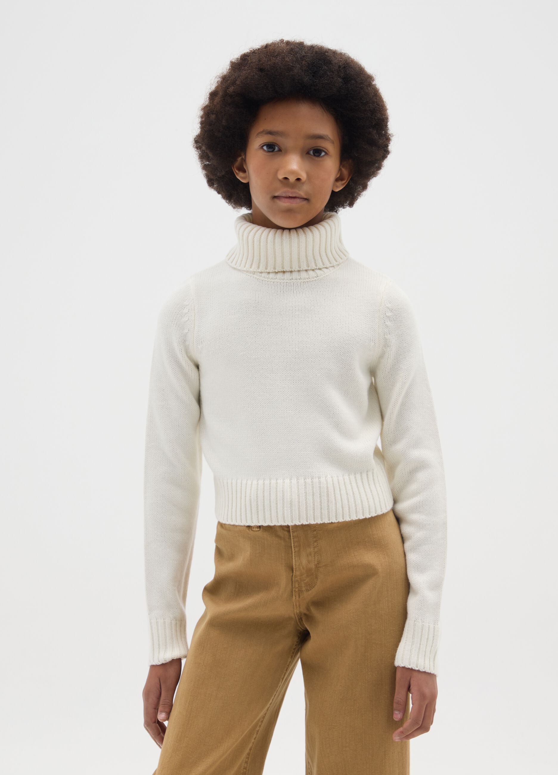 Girls' white turtleneck regular fit sweater