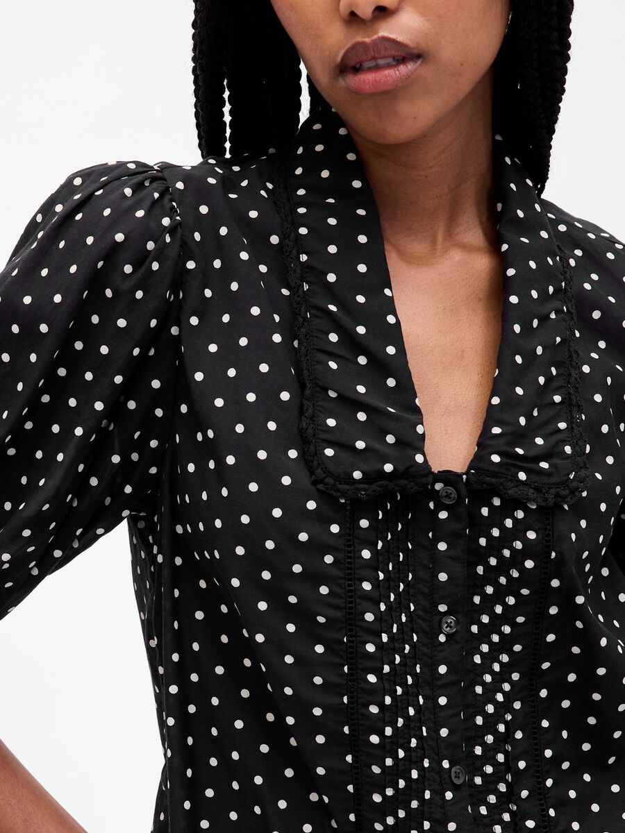 Black polka dot shirt_3