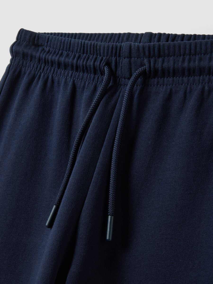 Jogger blu navy in puro cotone organico regular fit per bambino_2
