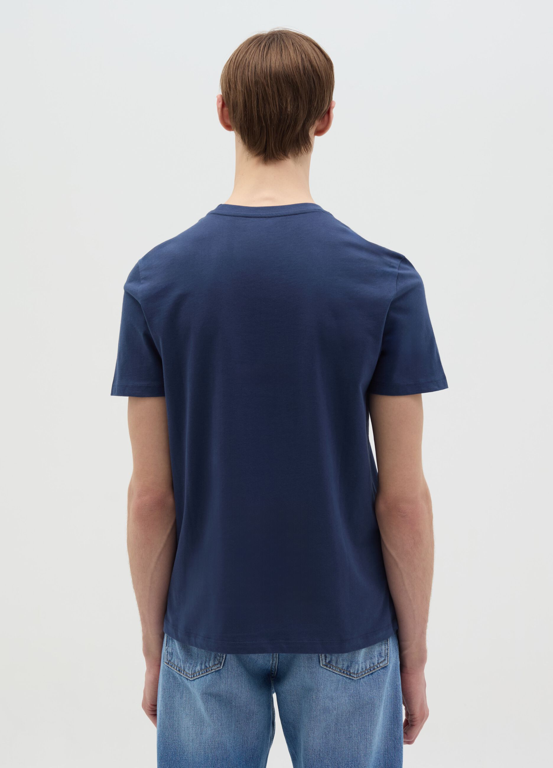 Organic cotton T-shirt with V neck
