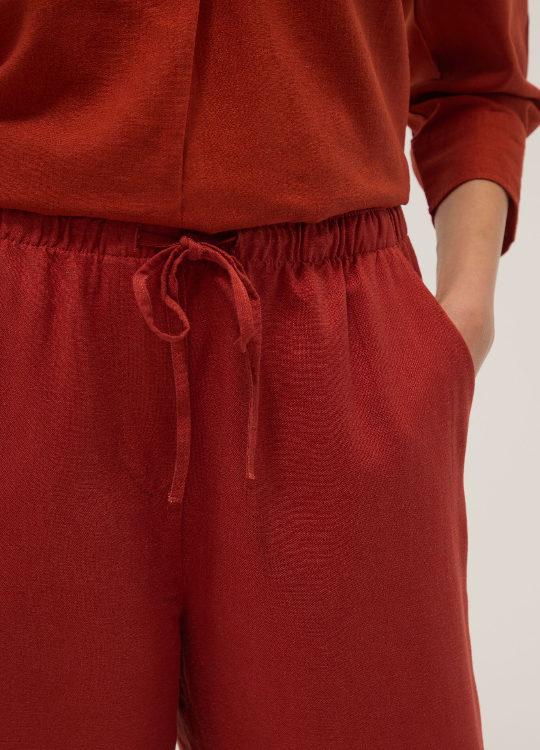 Red viscose-linen blend straight-fit trousers with drawstring