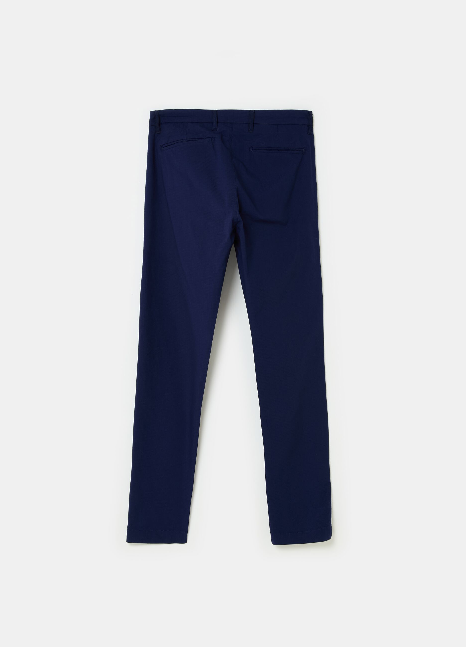 Chino trousers with ripstop weave