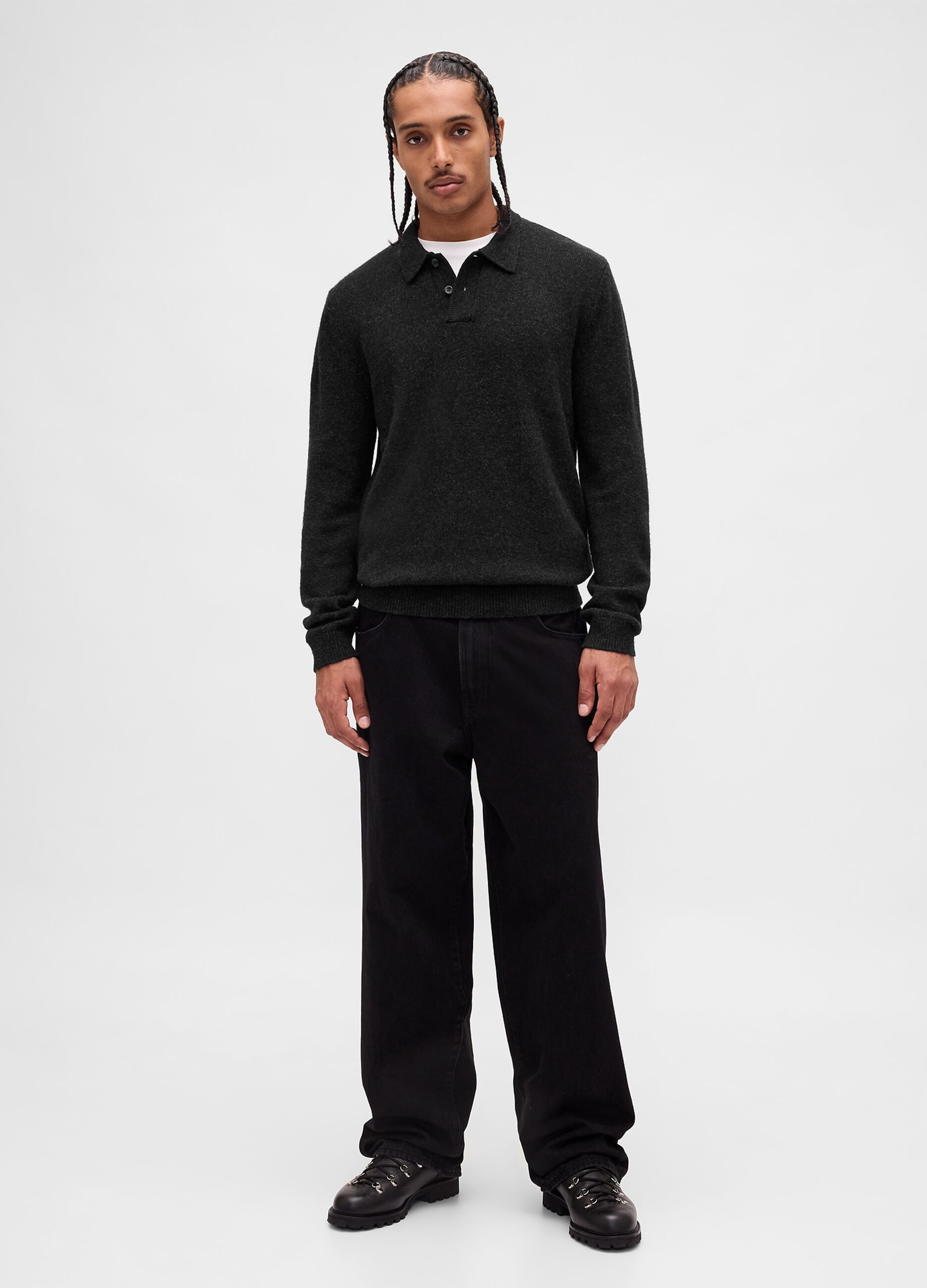 Black sweater in wool and polyamide blend