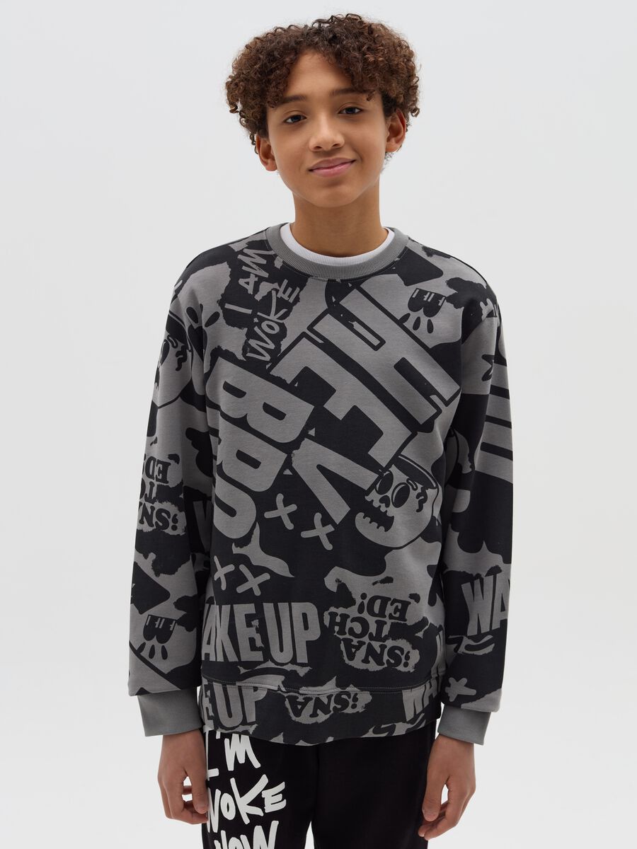 Round neck sweatshirt with all-over print_0
