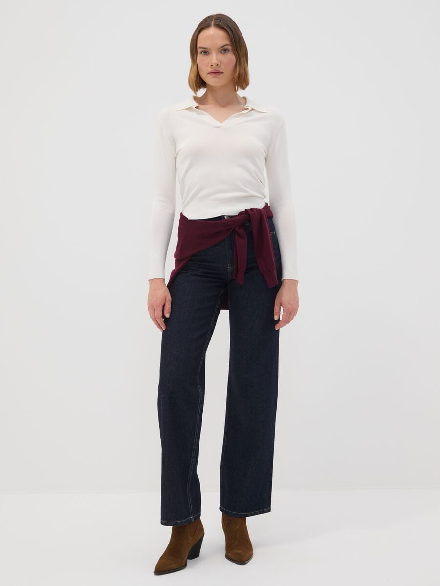 Maglia bianca in misto viscosa con colletto polo regular fit_2
