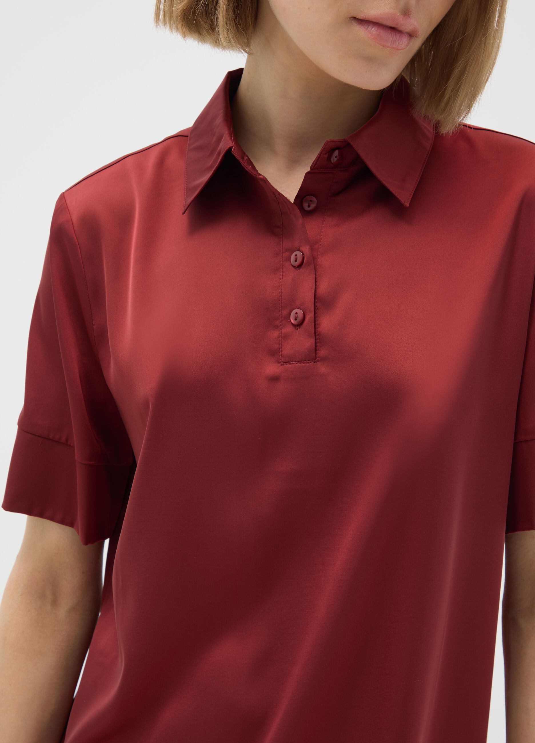 Camicia in satin rossa regular fit