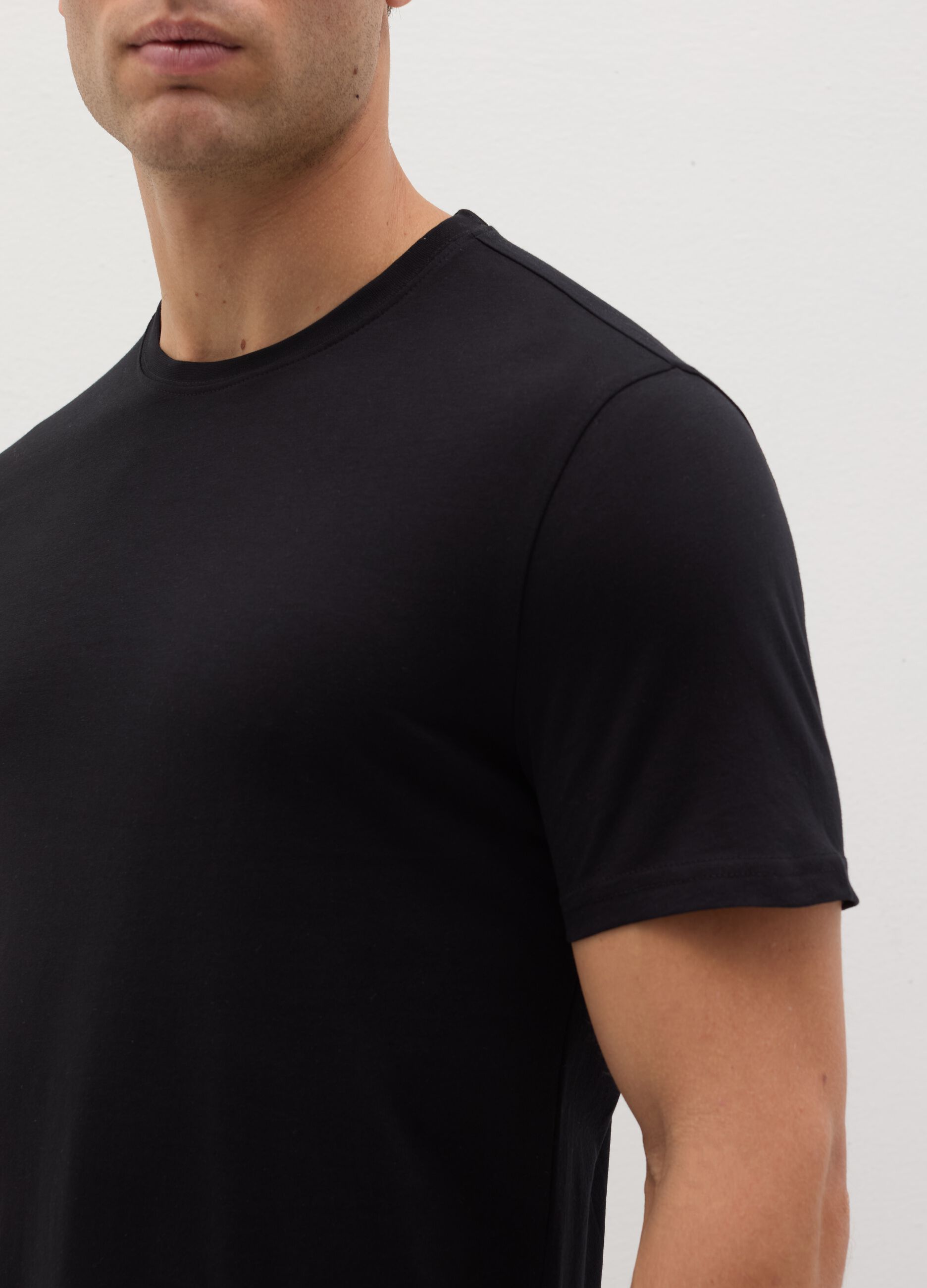 Three-pack organic cotton undershirts