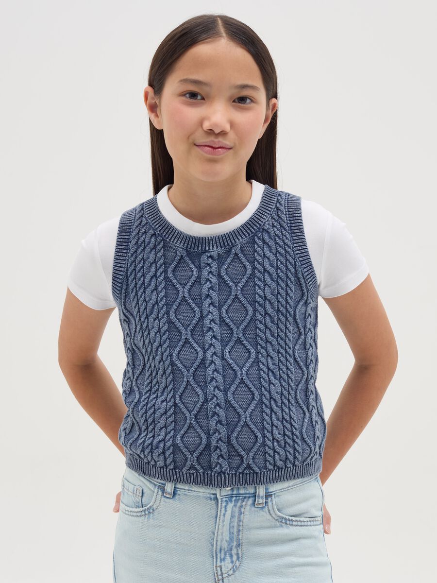 Knit gilet with braided design_0