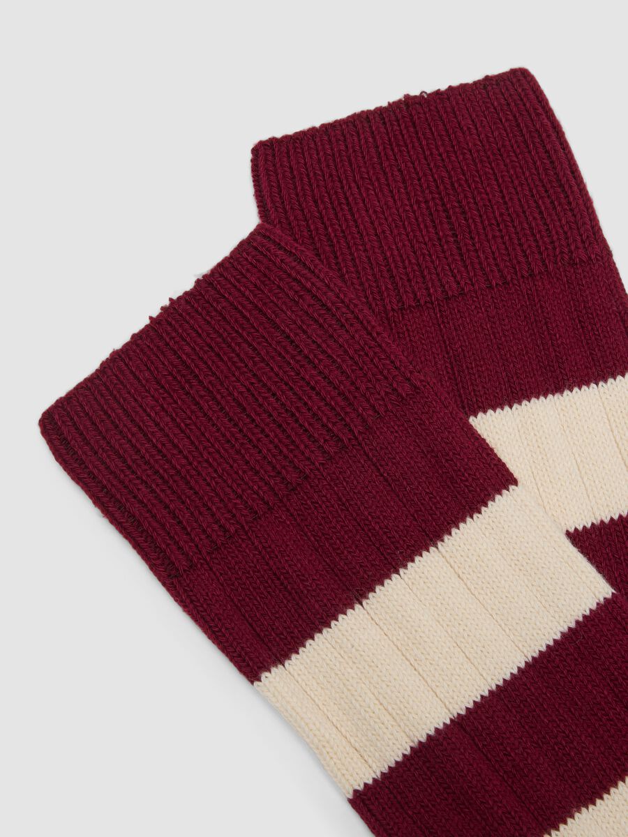 Calze da tennis in misto cotone elasticizzato rosse con righe_2