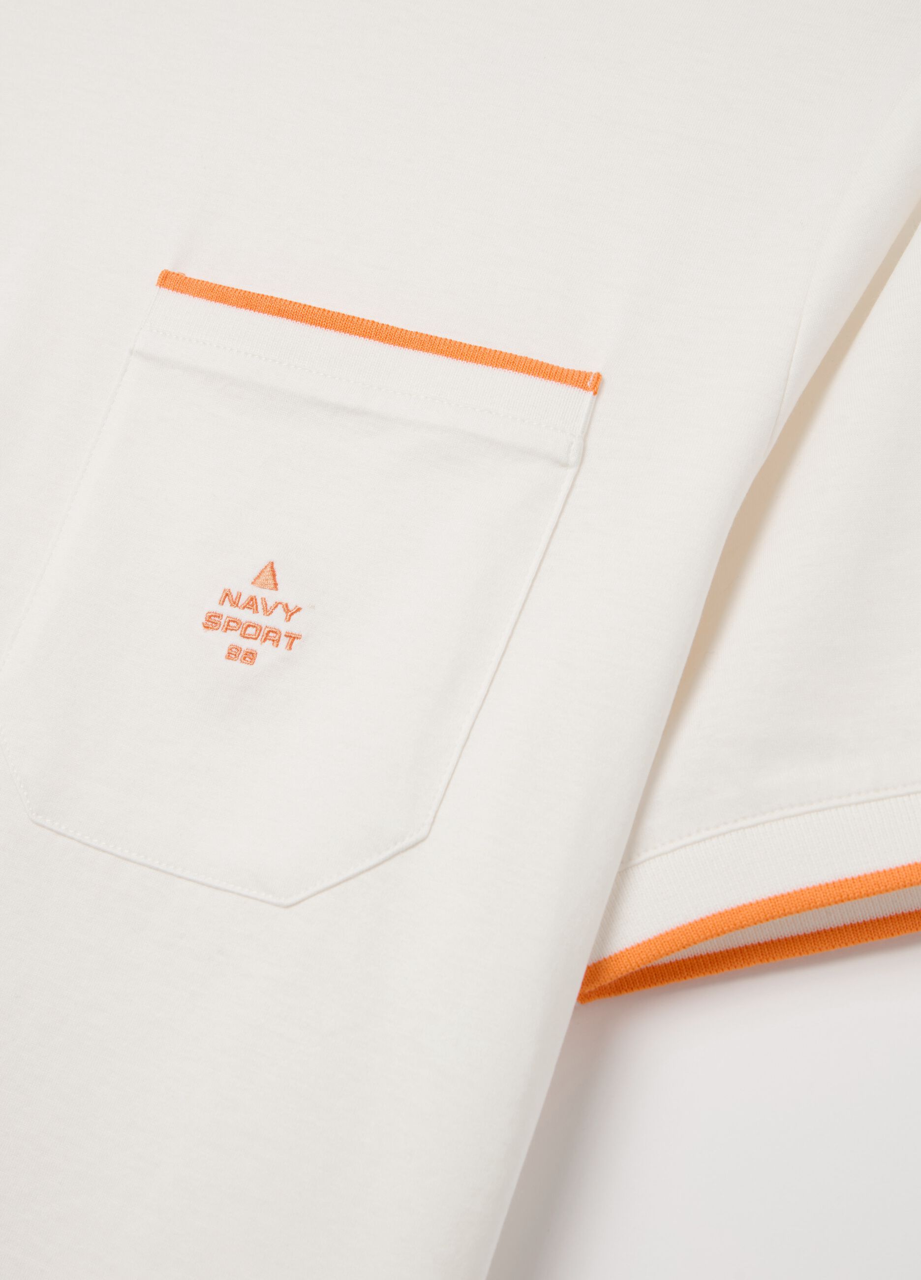 T-shirt with pocket and logo embroidery