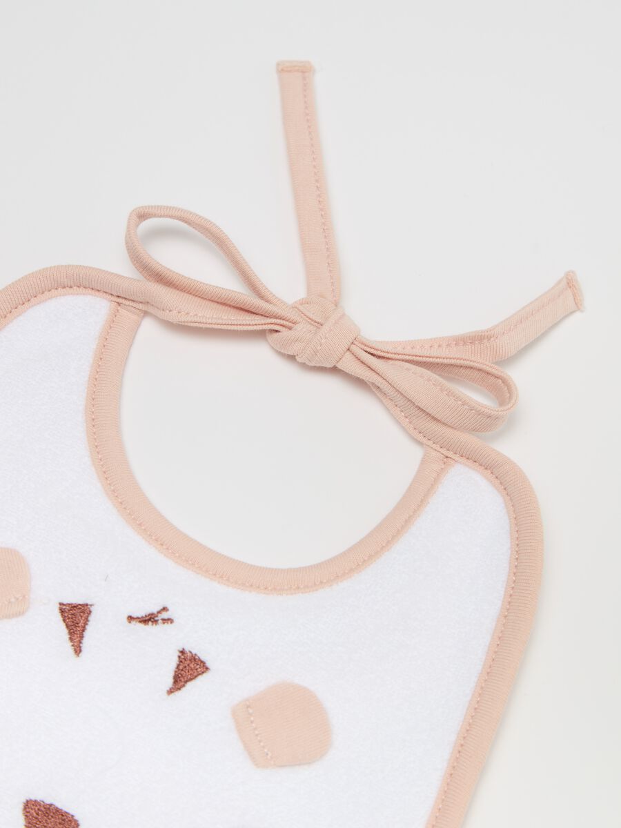 Two-pack bibs with tiger embroidery_1