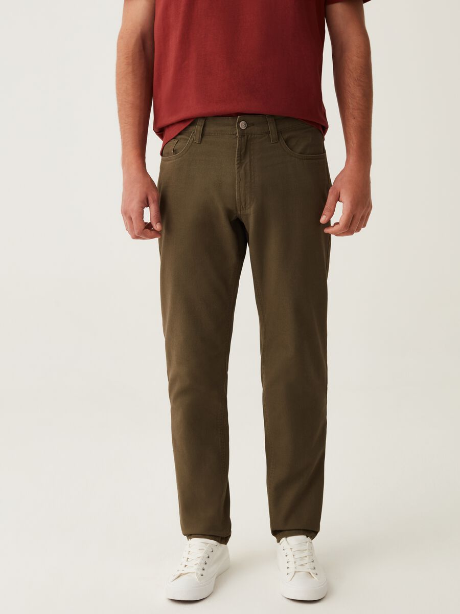 Pantaloni regular fit cinque tasche_1