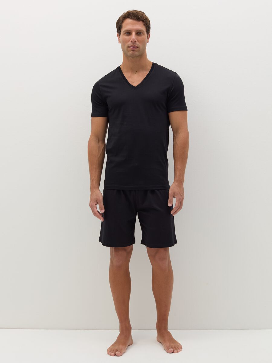 Two-pack undershirts with V neck_1