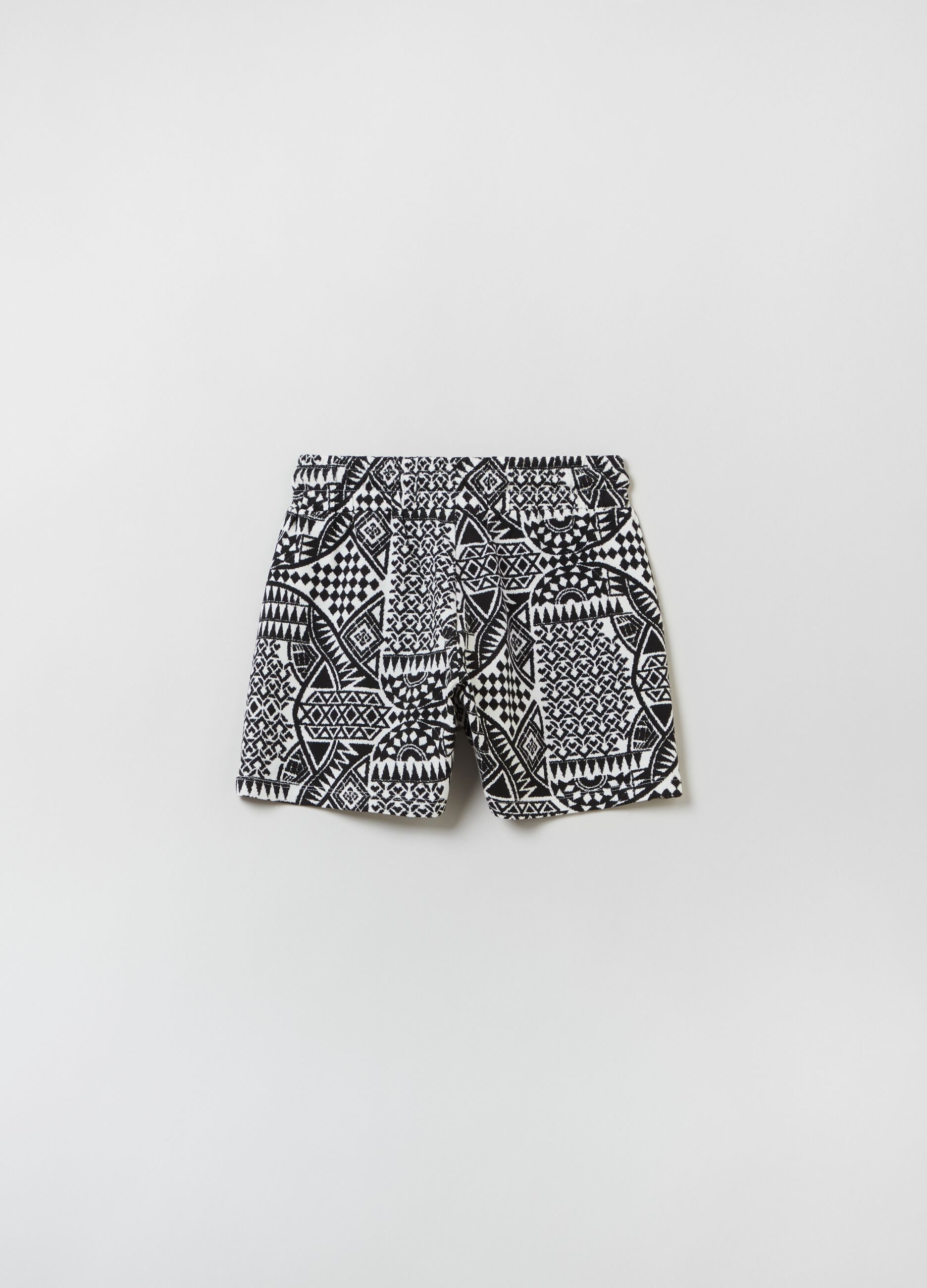Shorts in jersey con stampa etnica all-over_2