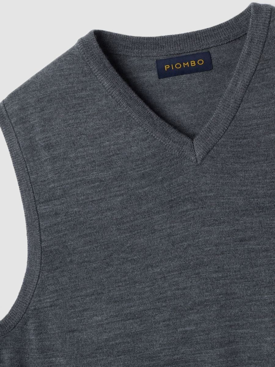 Grey m&eacute;lange pure merino wool deep V-neck waistcoat, regular fit_1