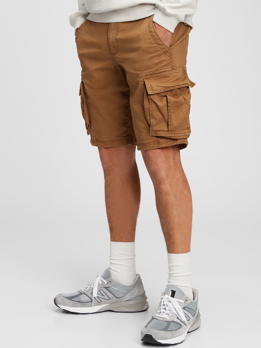 Stretch cotton cargo Bermuda shorts_0