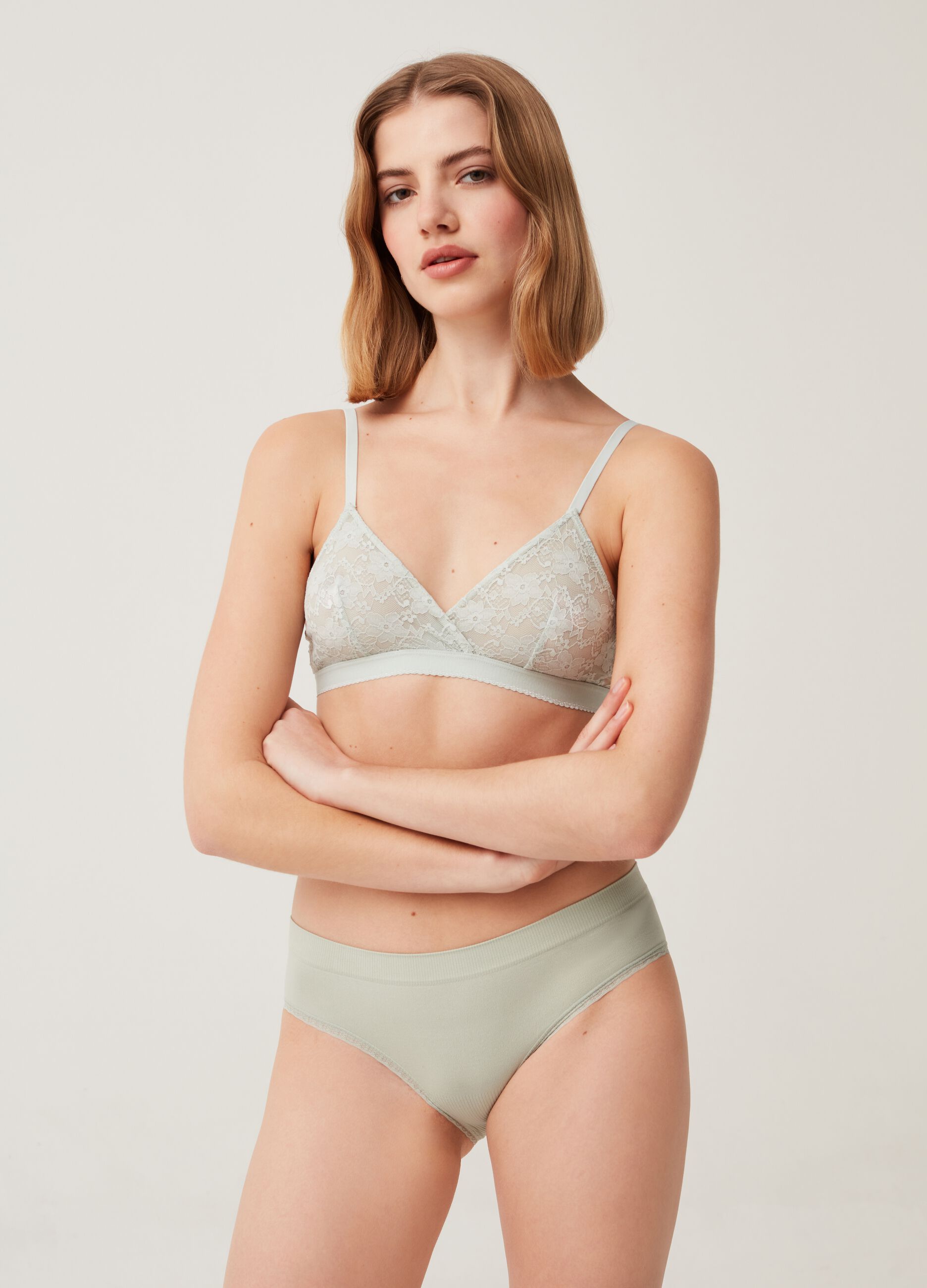 Reggiseno a triangolo in pizzo_1